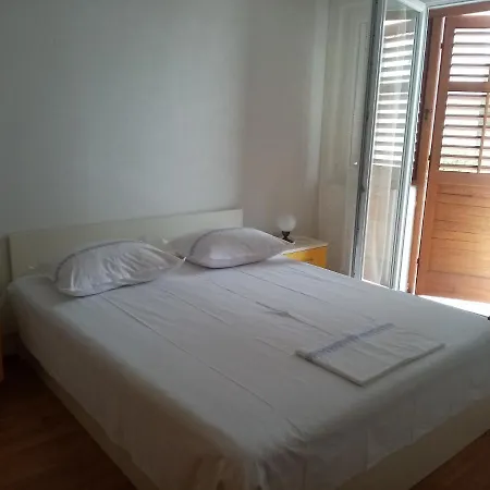 Iva Apartment Baska Voda
