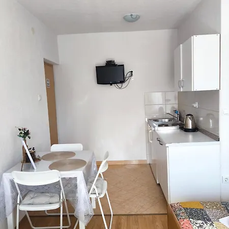 Iva Apartment *